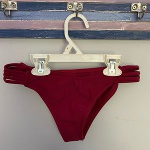 Red straps bikini bottoms